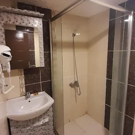 Hotel Esinti *